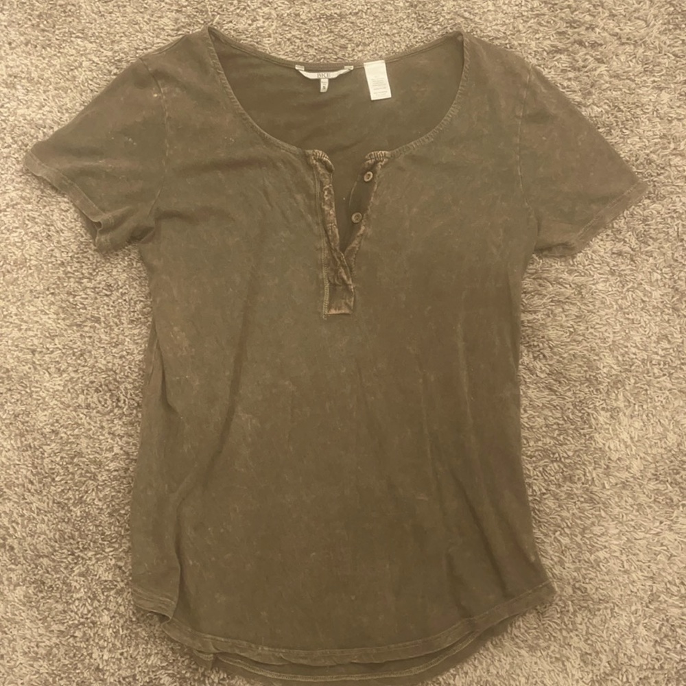 BKE army green shirt